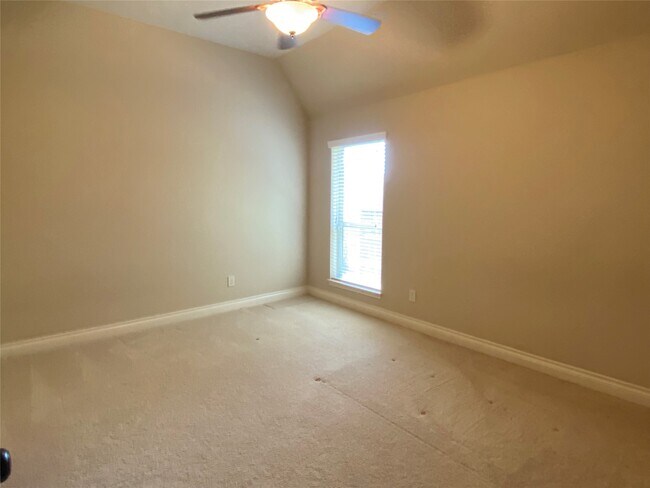 Building Photo - 5922 Solara Ledge Ln