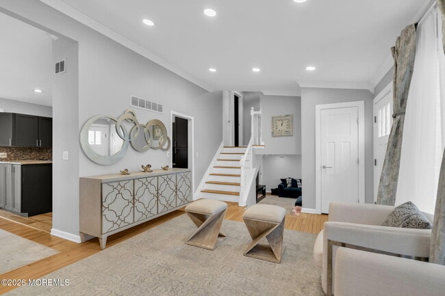 Building Photo - 56 Grace Dr