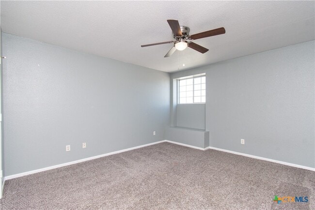 Building Photo - 3808 Sunflower Dr
