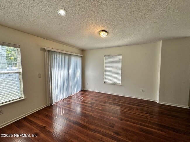 Building Photo - 338 Van Gogh Cir