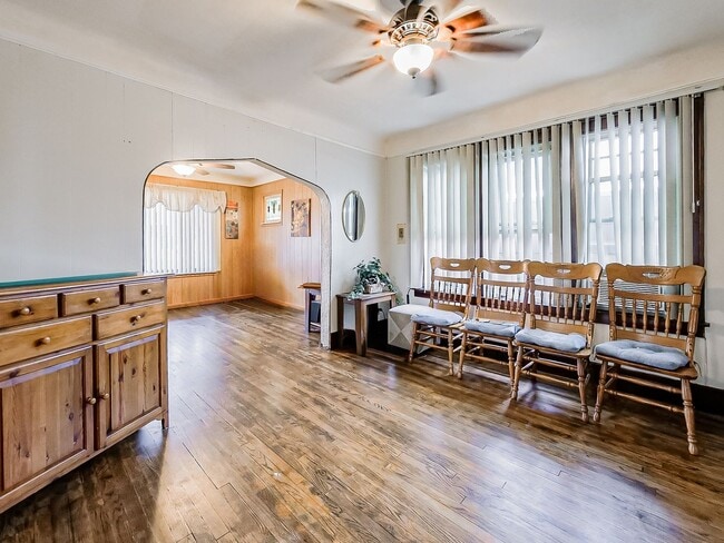 Building Photo - AVAILABLE NOW! SECTION 8 APPROVED! Charming 3-Bedroom Home in Warren!