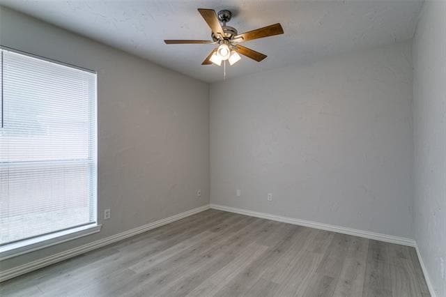 Building Photo - 962 Meadow Cir S