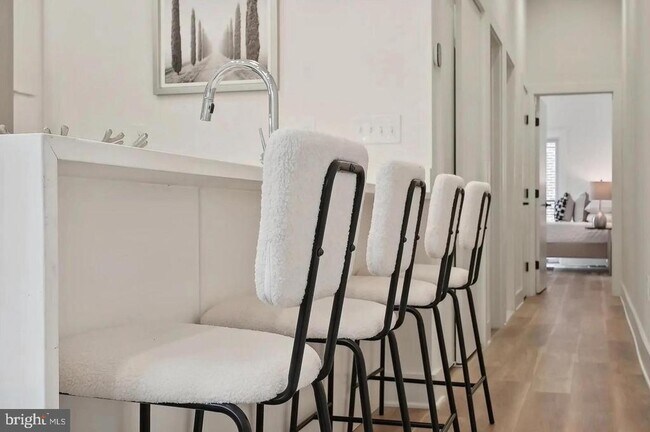 Building Photo - 2015 13th St NW