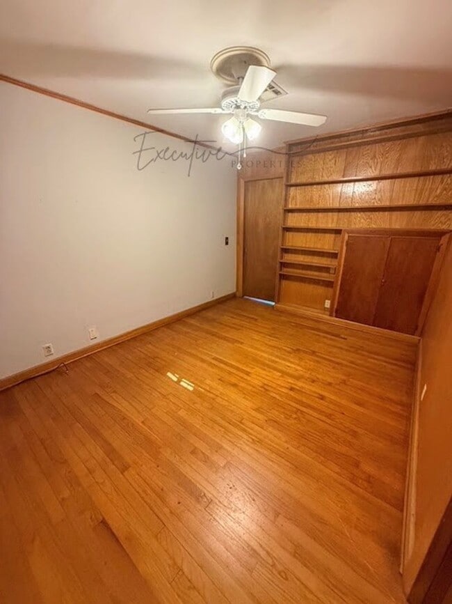 Building Photo - 4-Bedroom Family Home in a Quiet Sulphur Neighborhood