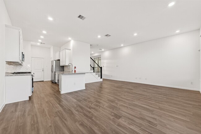 Building Photo - 5703 Foggy Vine Ct