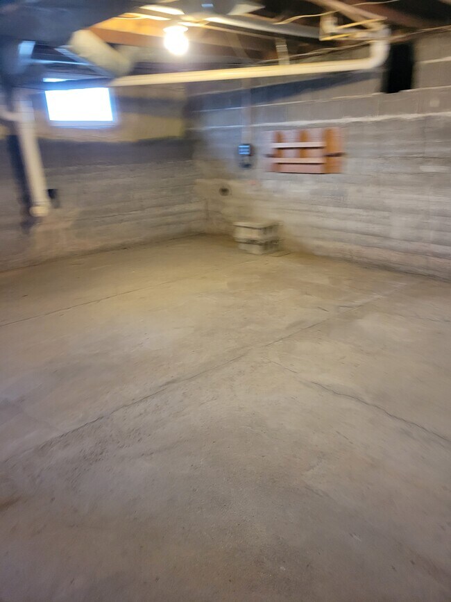 Building Photo - 8782 W 400 N 27