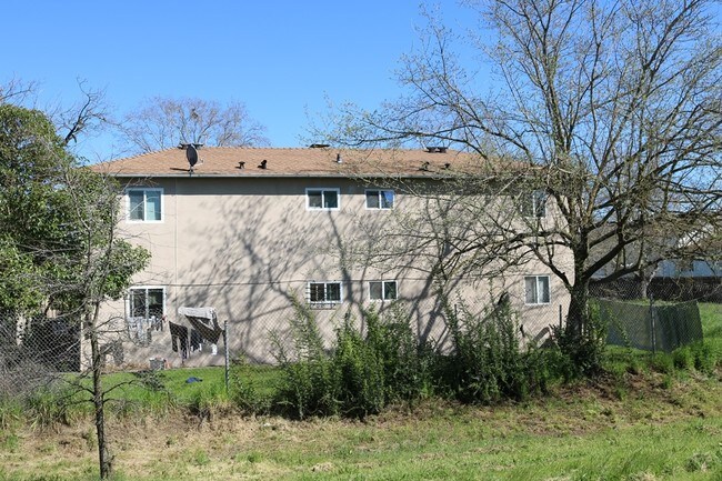 Building Photo - 2931 Rio Linda Boulevard