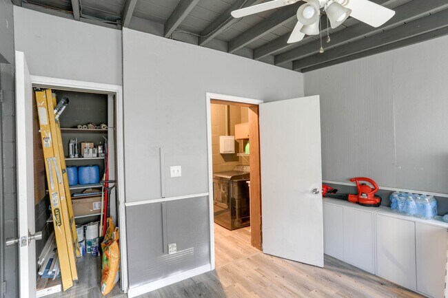 Building Photo - 3442 Lila Dr