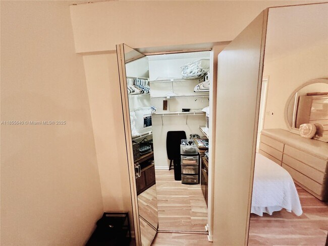 Building Photo - 1401 SW 134th Way