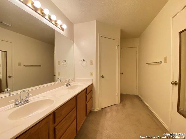 Building Photo - 9923 Stonefield Pl