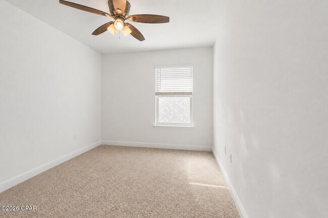 Building Photo - 456 Melrose Wy