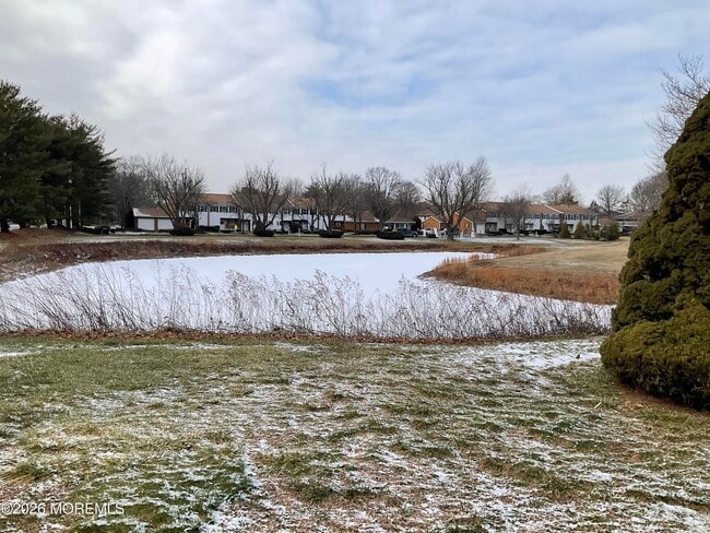 Building Photo - 37 Dogwood Dr