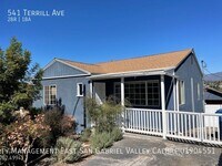 Building Photo - 541 Terrill Ave