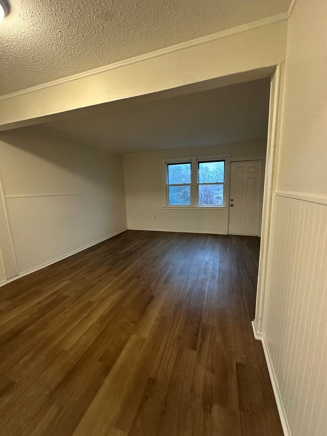 Building Photo - 28 Riley Manor Cir