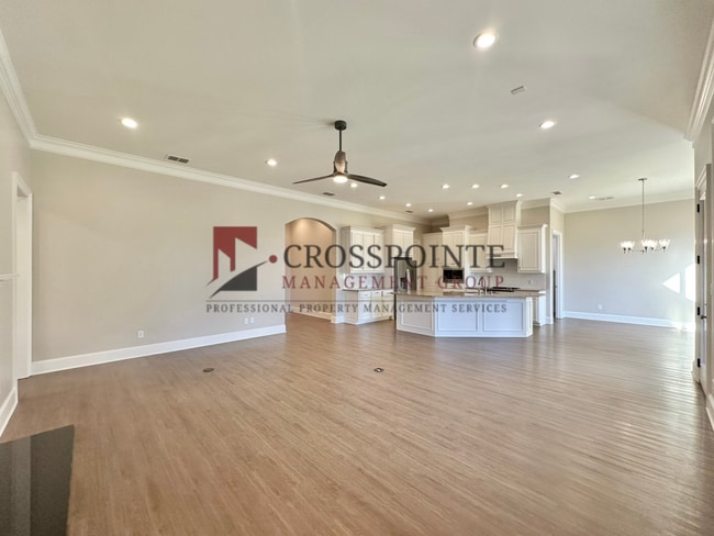 Building Photo - 3 Bedroom 2 Bath Near Three Lakes MS!