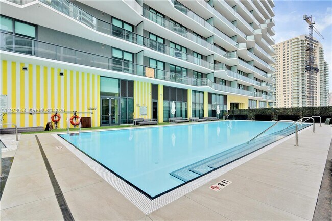 Building Photo - 1300 S Miami Ave