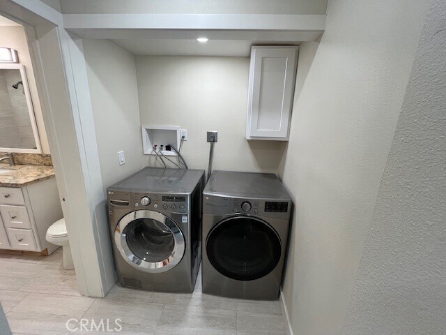 Building Photo - 601 Sunderland Ct