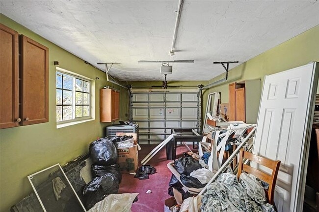 Building Photo - 1700 N 47th Ave
