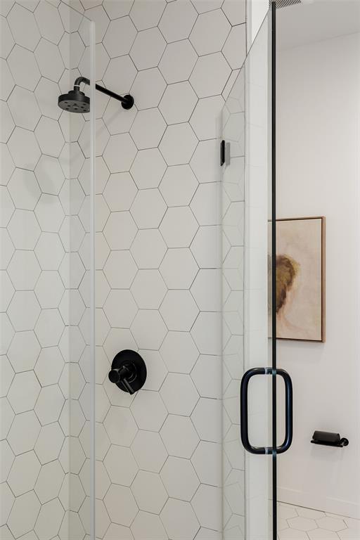 Building Photo - 800 Embassy Dr