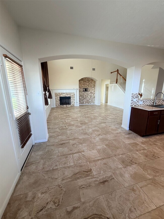 Building Photo - 14035 Mohave Way Dr