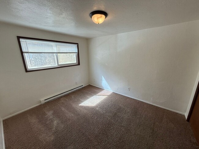 Building Photo - 3875 Iberis St NE