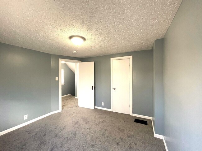 Building Photo - 1283 Linwood Ave