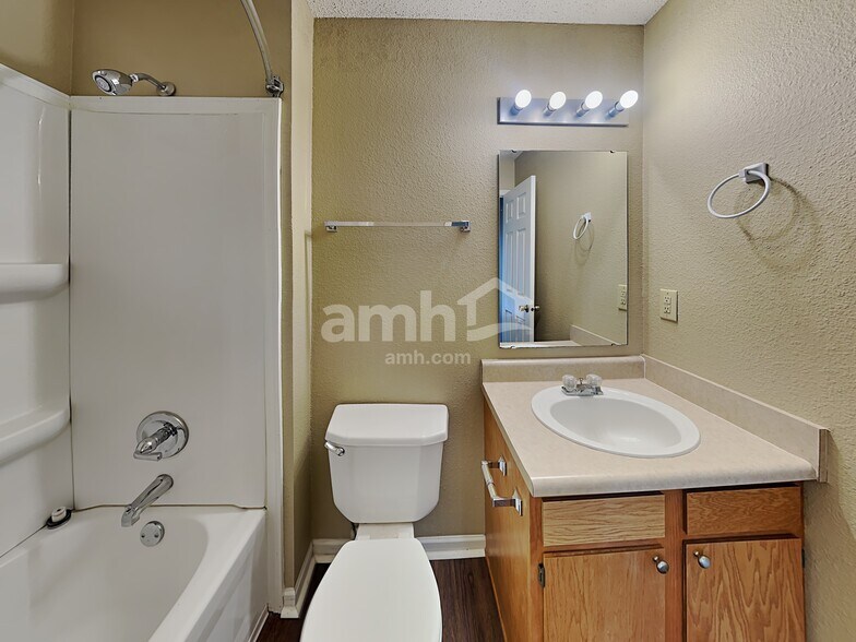 Building Photo - 8036 Whistlewood Dr