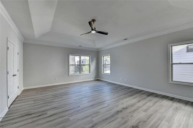 Building Photo - 4032 Ridge Grove Way