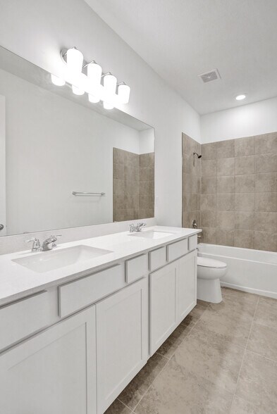 Building Photo - 767 NW 82nd Ter
