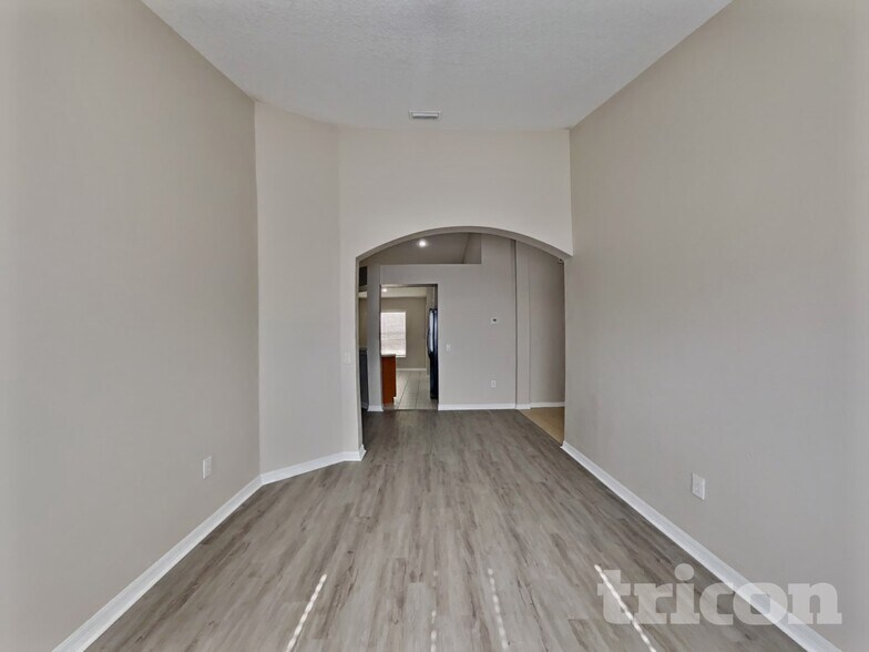 Building Photo - 6944 Crown Lake Dr