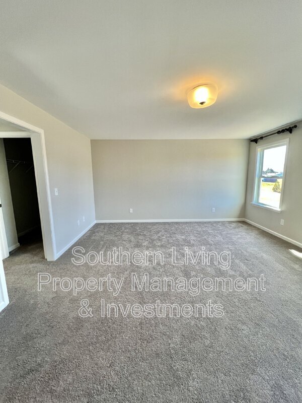 Building Photo - 1006 Creeks Landing Dr