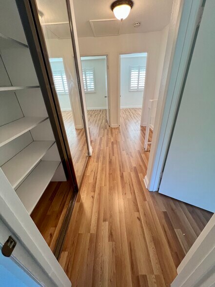 Building Photo - 133 Lawnview Cir