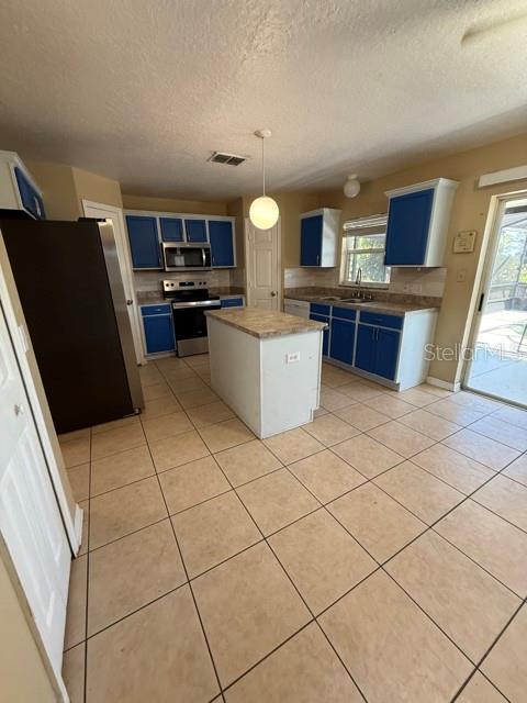 Building Photo - 15808 Switch Cane St