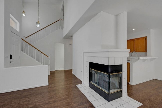 Building Photo - 193 Chadwell Ct