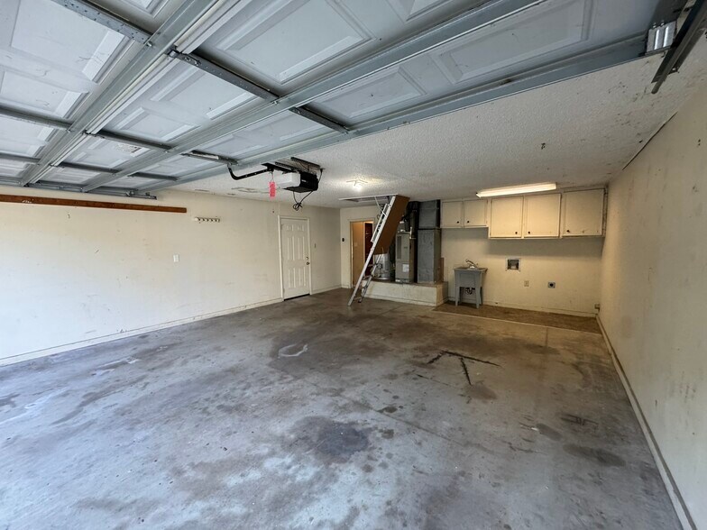 Building Photo - 1524 Timber Creek Dr