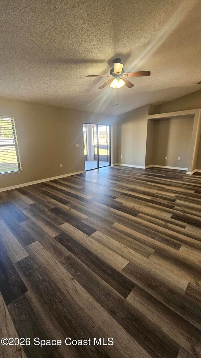 Building Photo - 249 Americana Blvd NE