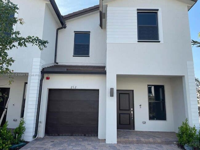 Primary Photo - 212 SW 159th Terrace