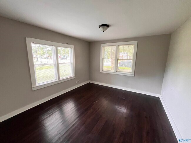 Building Photo - 301 7th Ave NW
