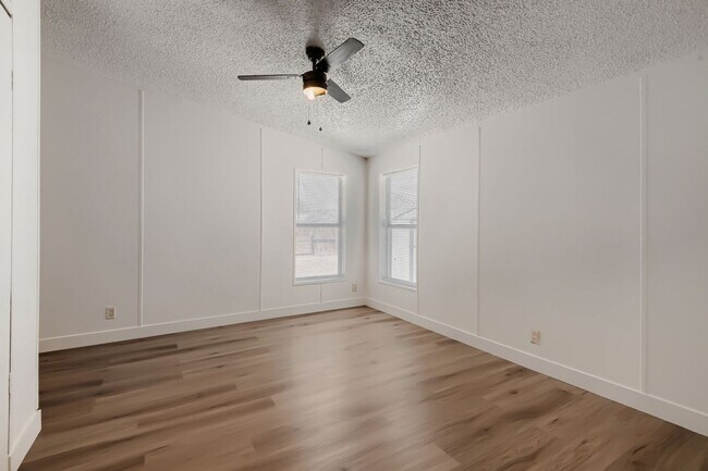 Building Photo - 6105 Berthelot Ln