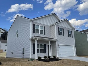 Building Photo - Spacious 4-Bedroom Home with Office and Patio in Oak Ridge