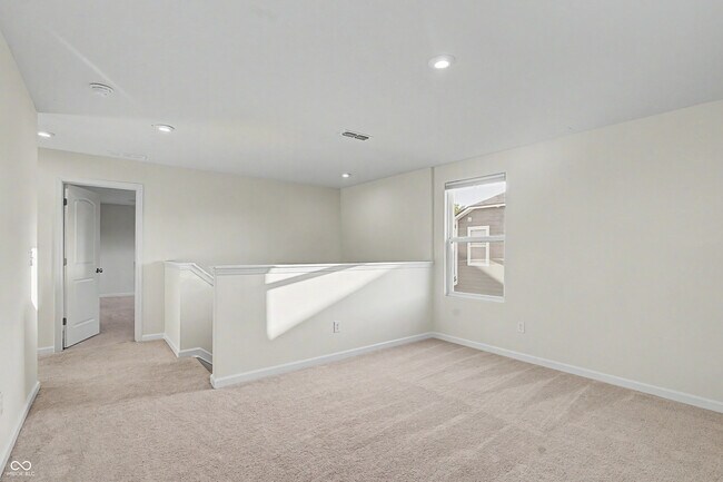 Building Photo - 5465 Dunhaven Rd