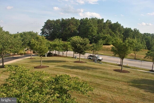 Building Photo - 701 Orchard Overlook