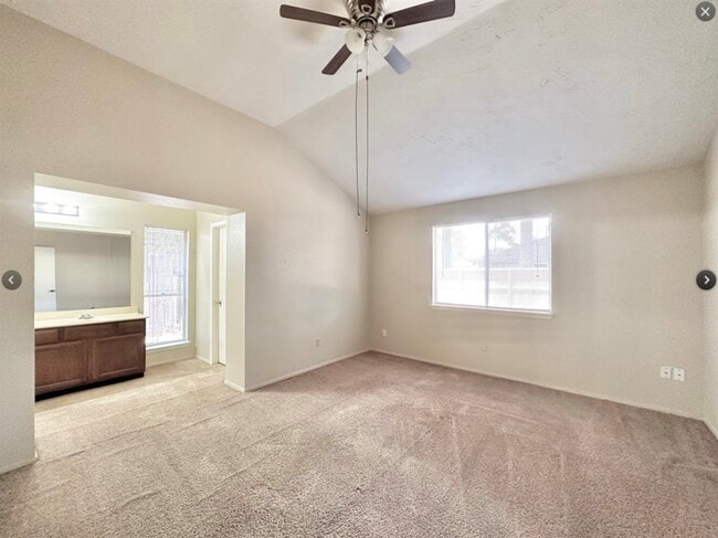 Building Photo - 9210 Benwick St