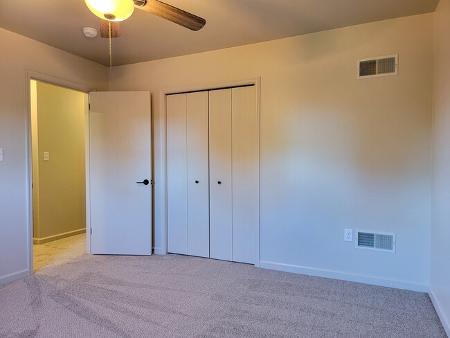 Building Photo - 1522 N Reading Rd