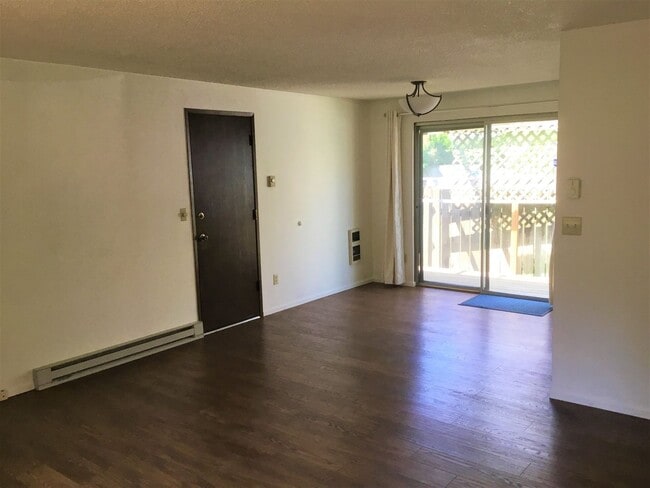 Building Photo - Arbor Lodge Ranch