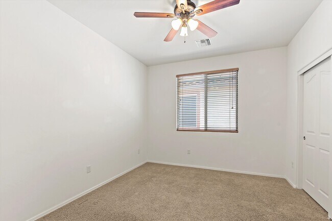 Building Photo - 8623 N Western Juniper Terrace