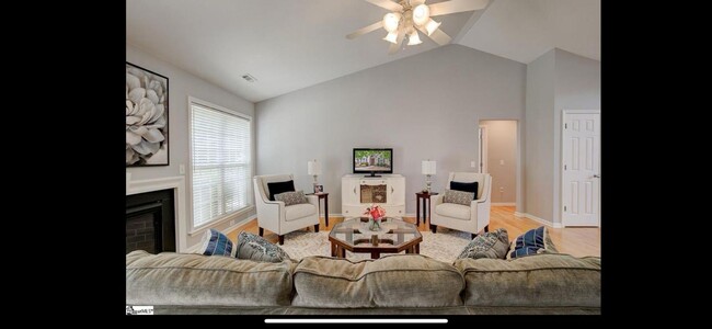 Building Photo - Wonderfully Updated Home with Neighborhood...