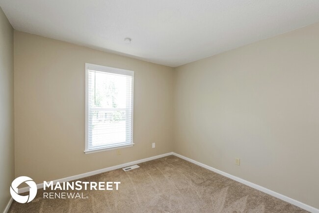 Building Photo - 4712 Halsey St