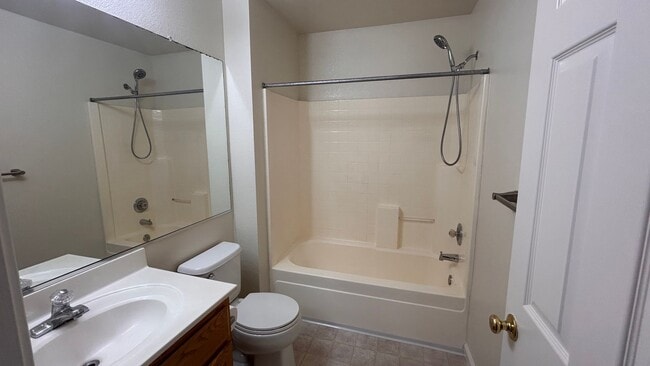 Building Photo - 4108 Imagine Ct