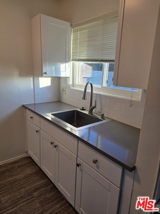 Building Photo - 1833 N Edgemont St